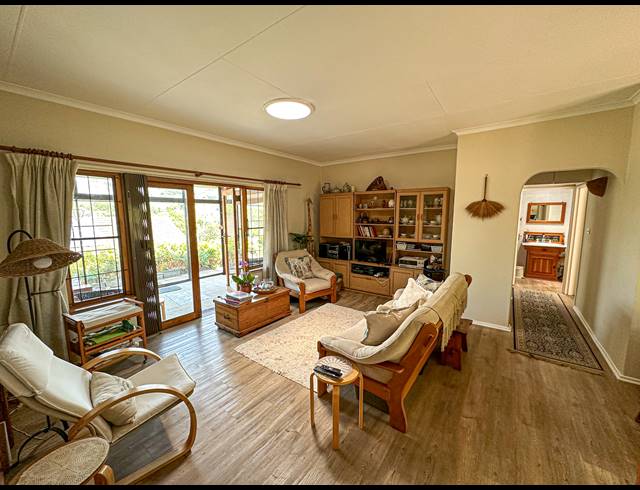 2 BEDROOM TOWNHOUSE FOR SALE IN WESTVILLE